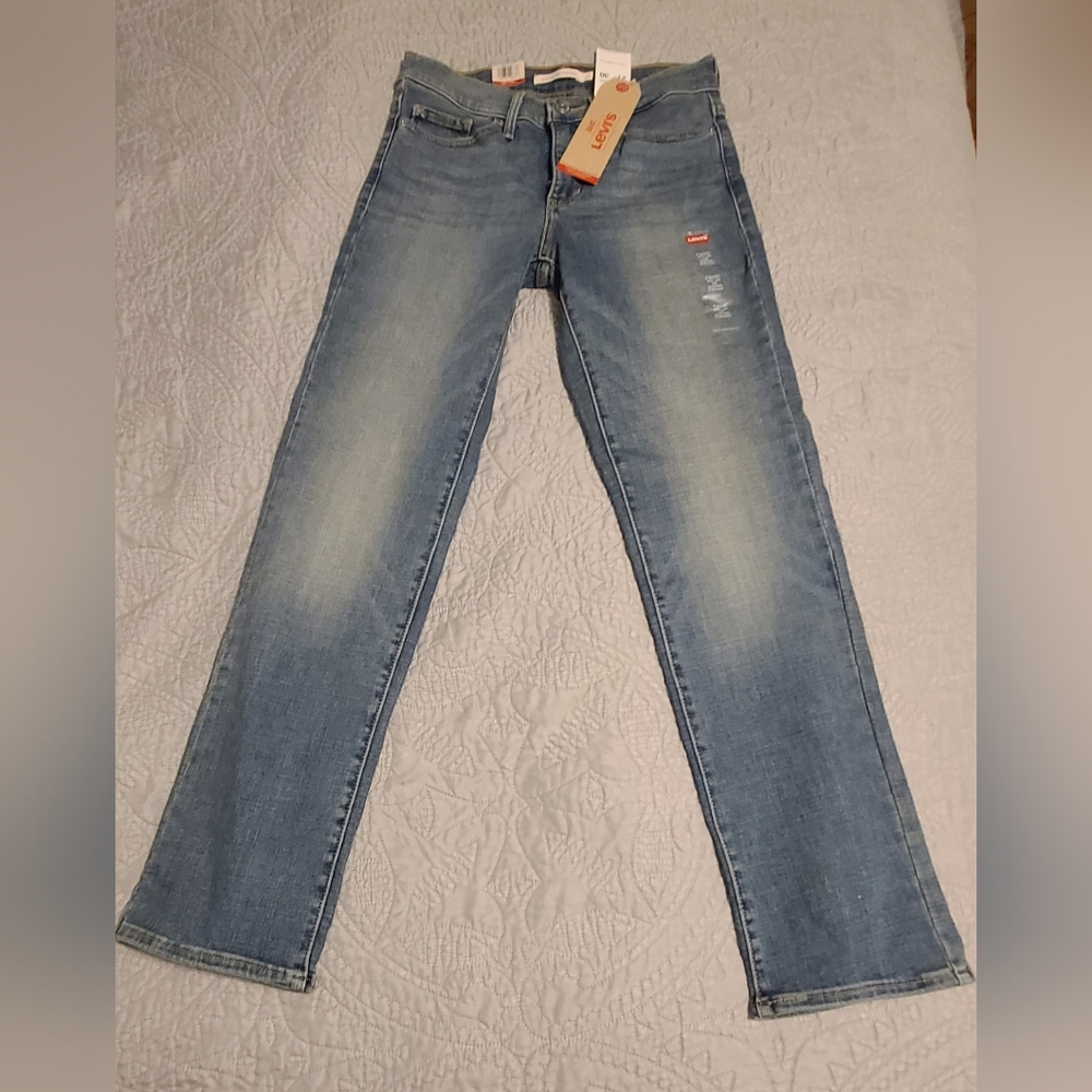 Levi's size 27 midrise straight jeans